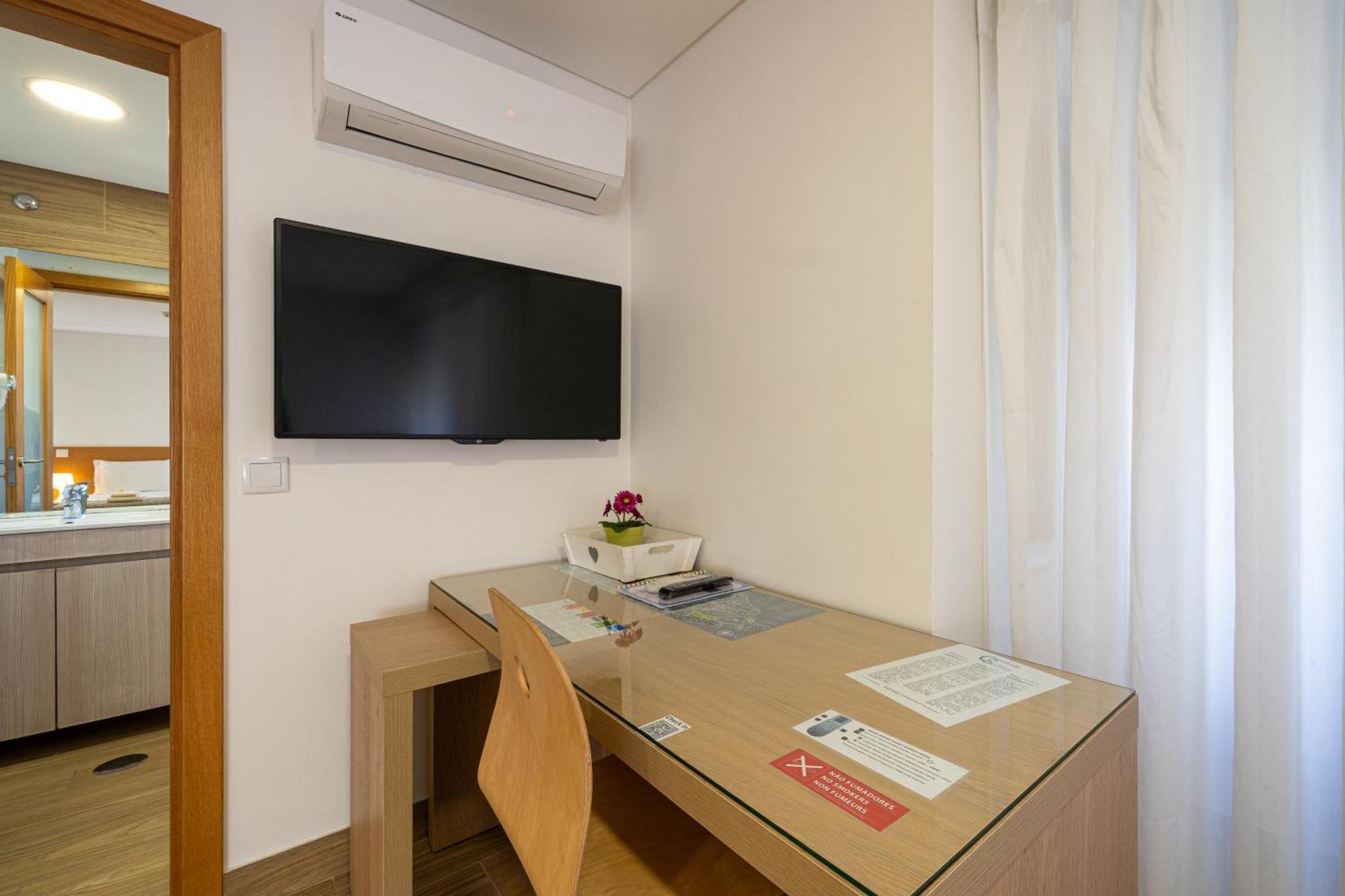 Central Suites 3 Сан-Жуан-да-Мадейра Экстерьер фото
