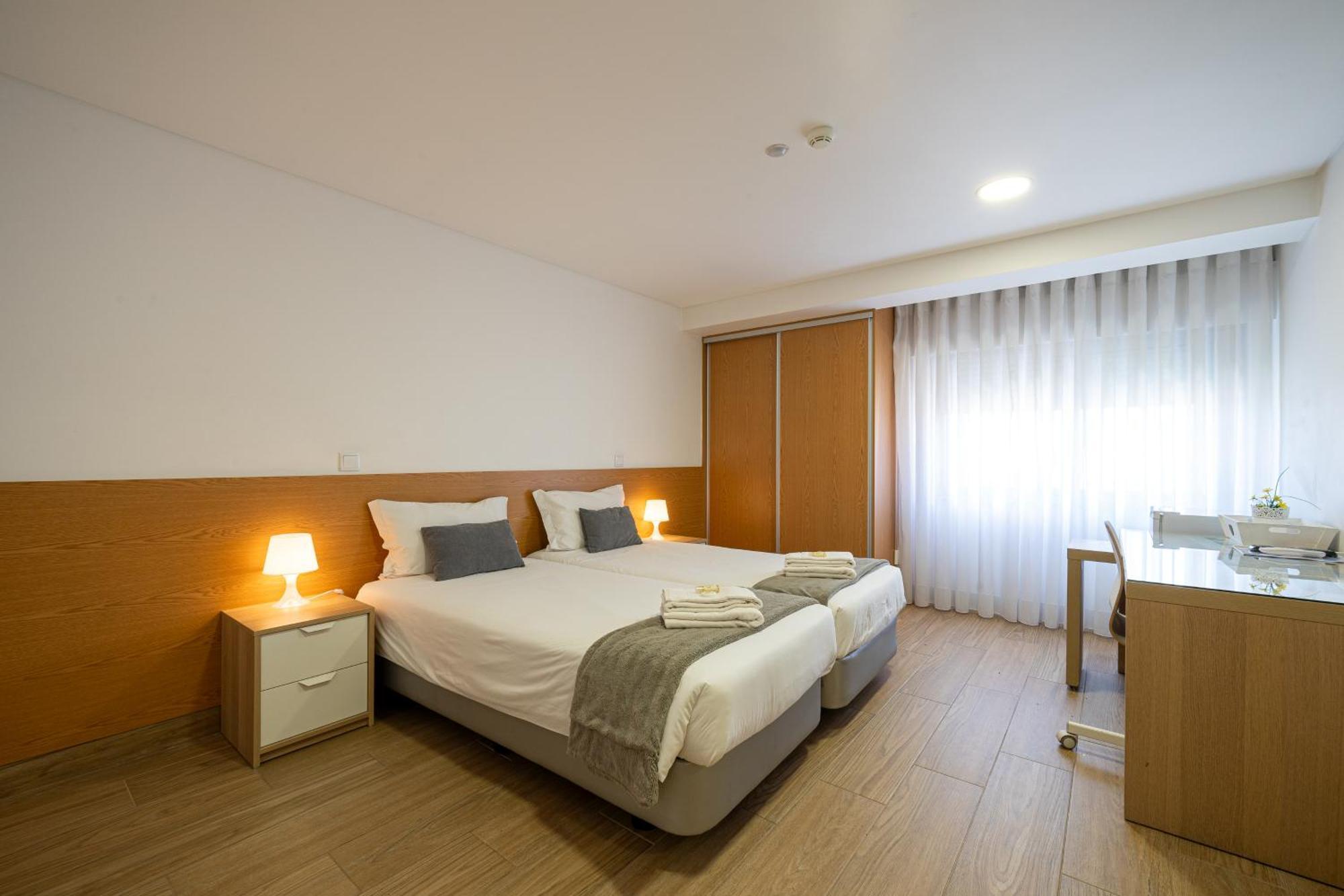 Central Suites 3 Сан-Жуан-да-Мадейра Экстерьер фото