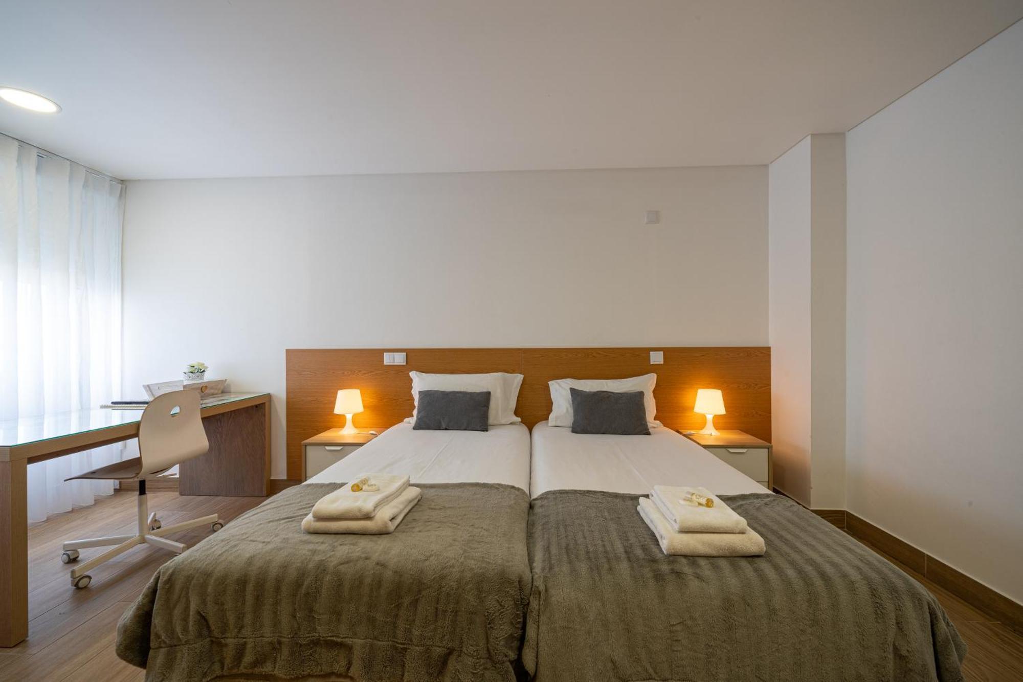 Central Suites 3 Сан-Жуан-да-Мадейра Экстерьер фото
